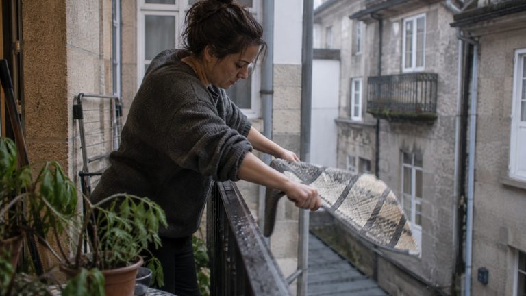 Trabajo de limpieza en Ourense: el cuidado manda y el verano se madruga